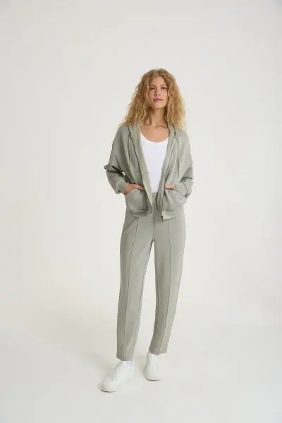 מכנס מודל- חלק מסט