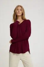 ⁦V טוניקה צווארון⁩ – תמונה ⁦2⁩