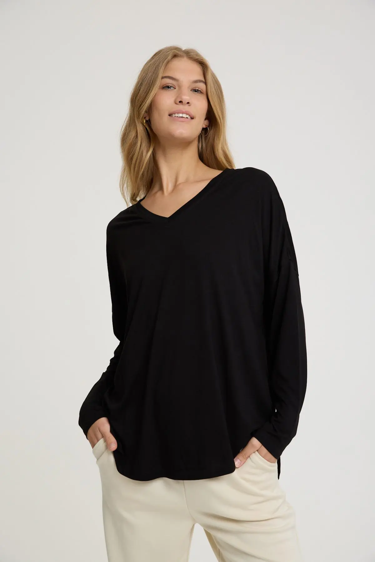 ⁦V טוניקה צווארון⁩ – תמונה ⁦6⁩