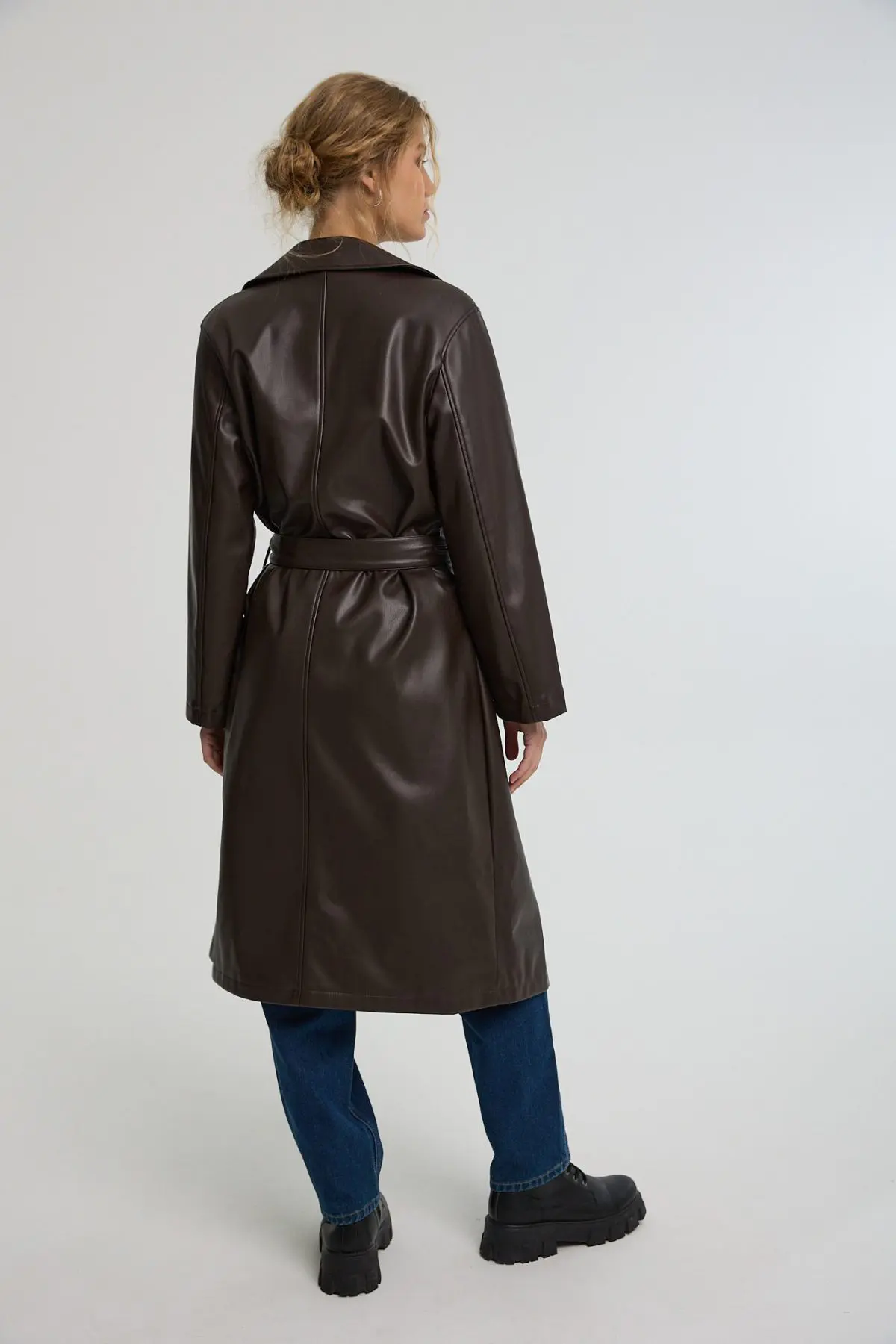 ⁦מעיל דמוי עור⁩ – תמונה ⁦2⁩