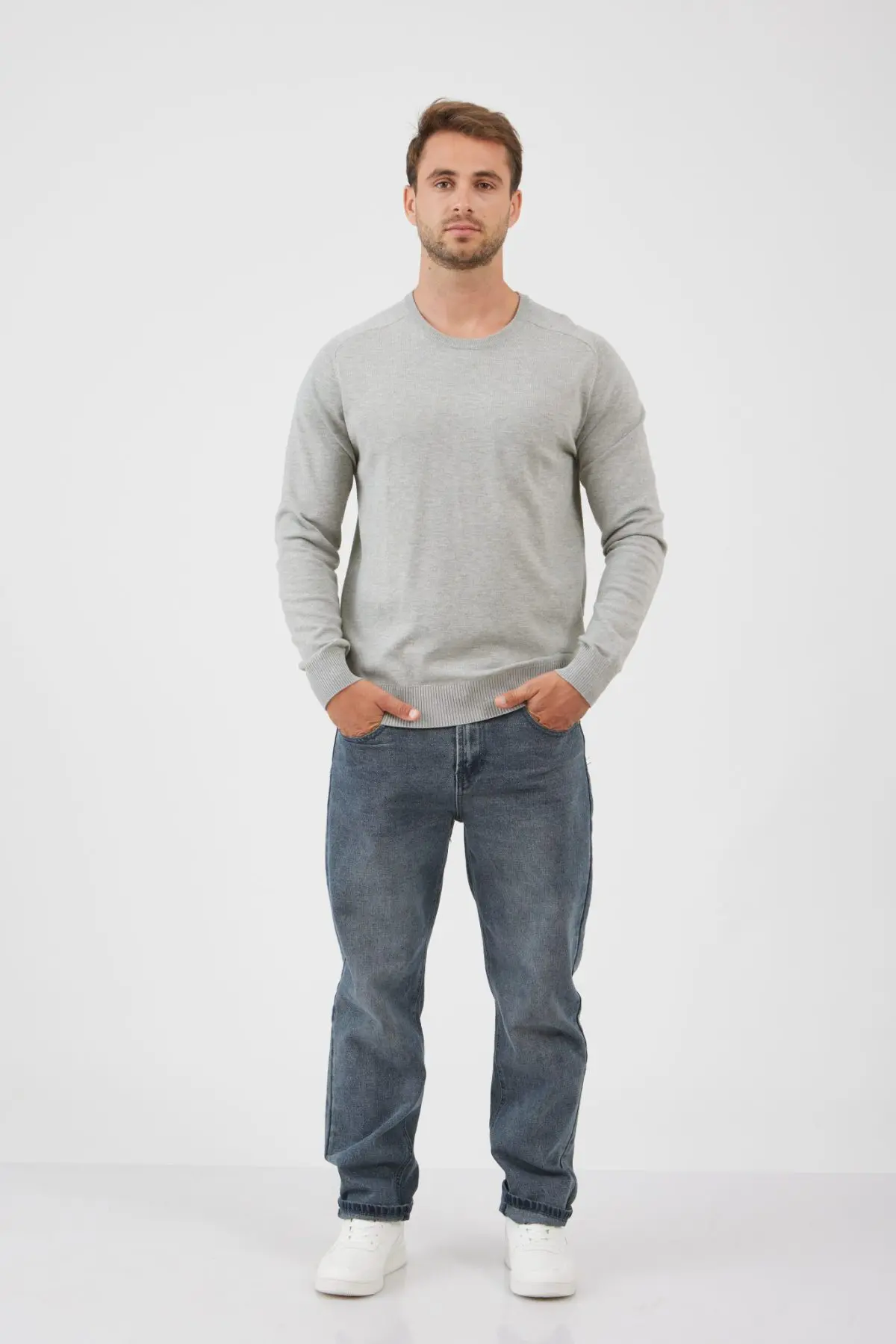 ⁦סריג צווארון עגול⁩ – תמונה ⁦2⁩