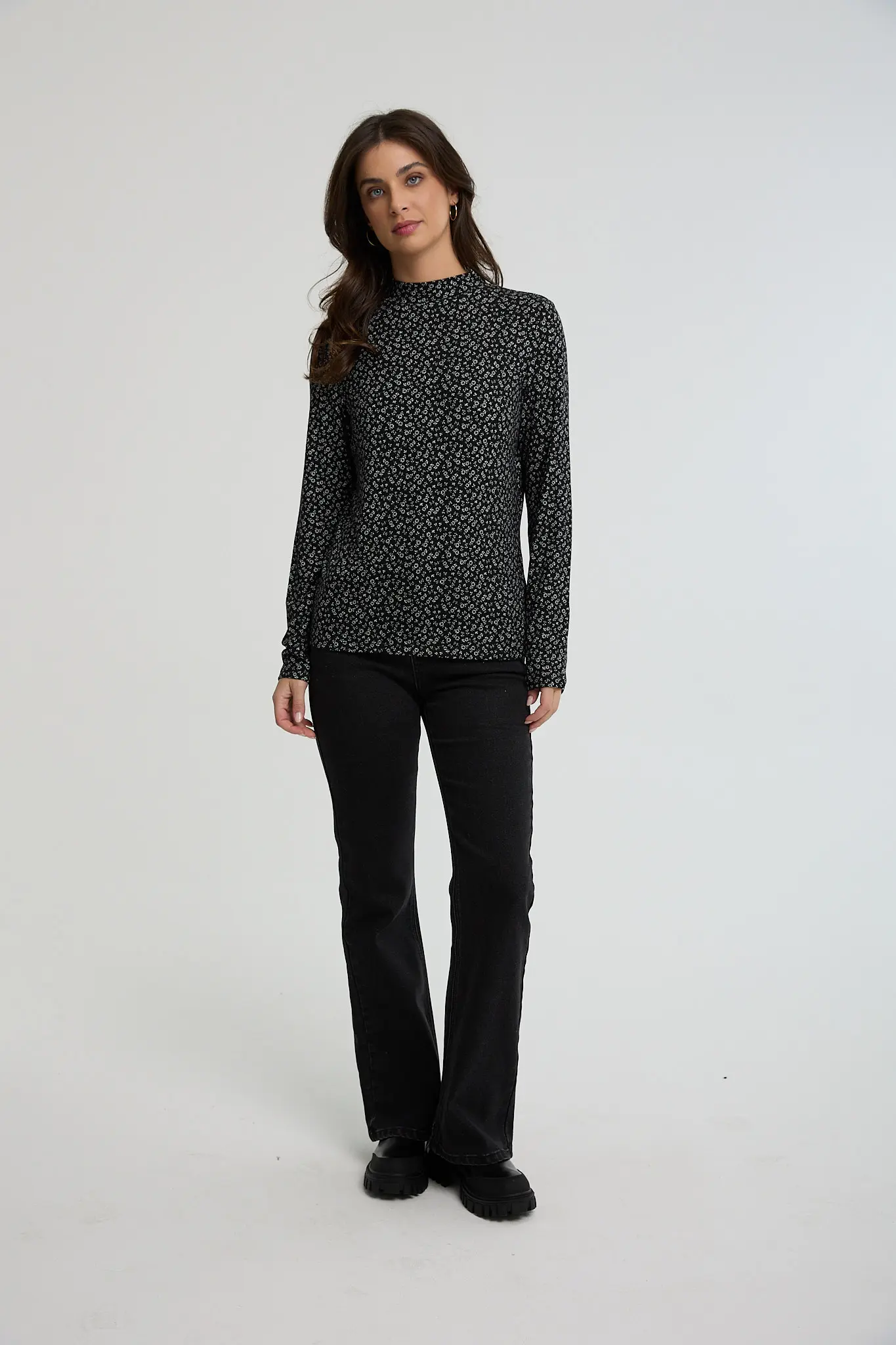 חולצה סרוגה מודפסת חולצה סרוגה מודפסת