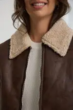 ⁦מעיל PU עם פרווה⁩ – תמונה ⁦2⁩