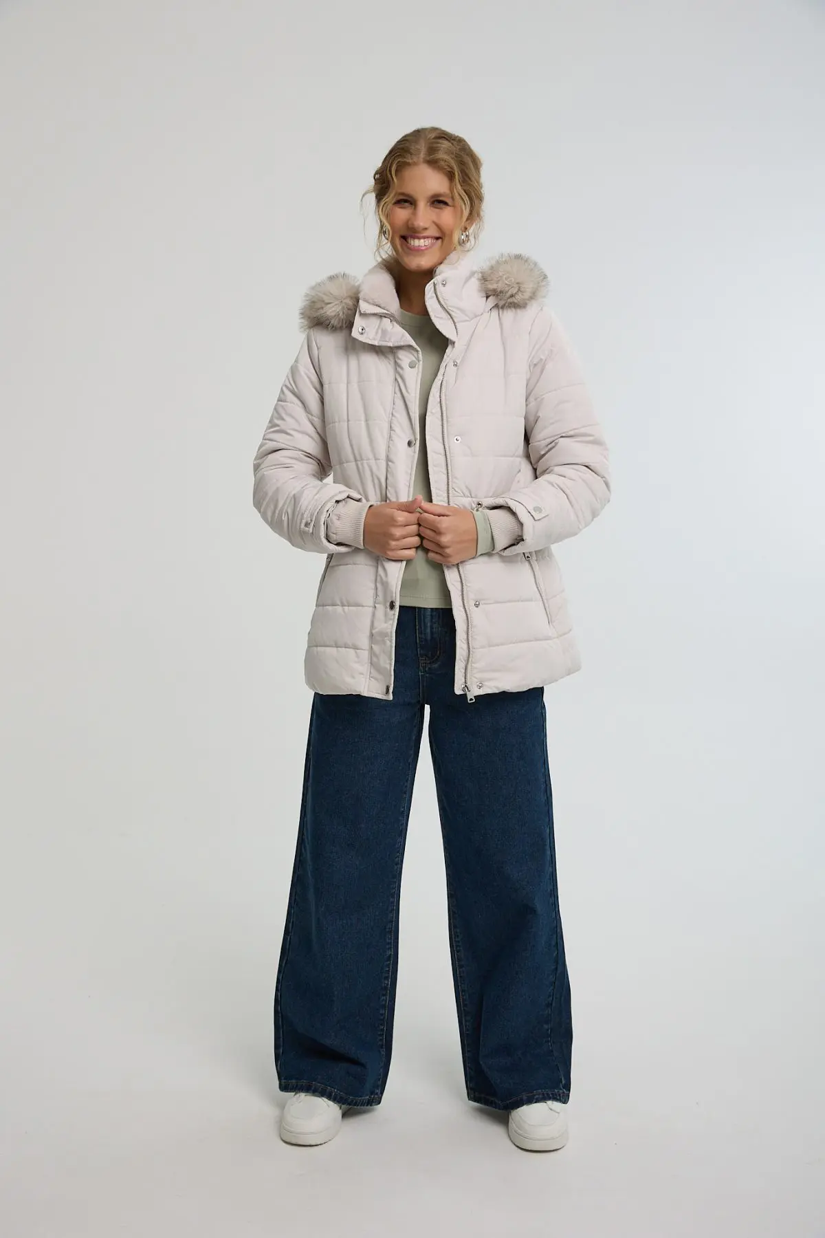 ⁦מעיל עם כובע פרווה⁩ – תמונה ⁦7⁩