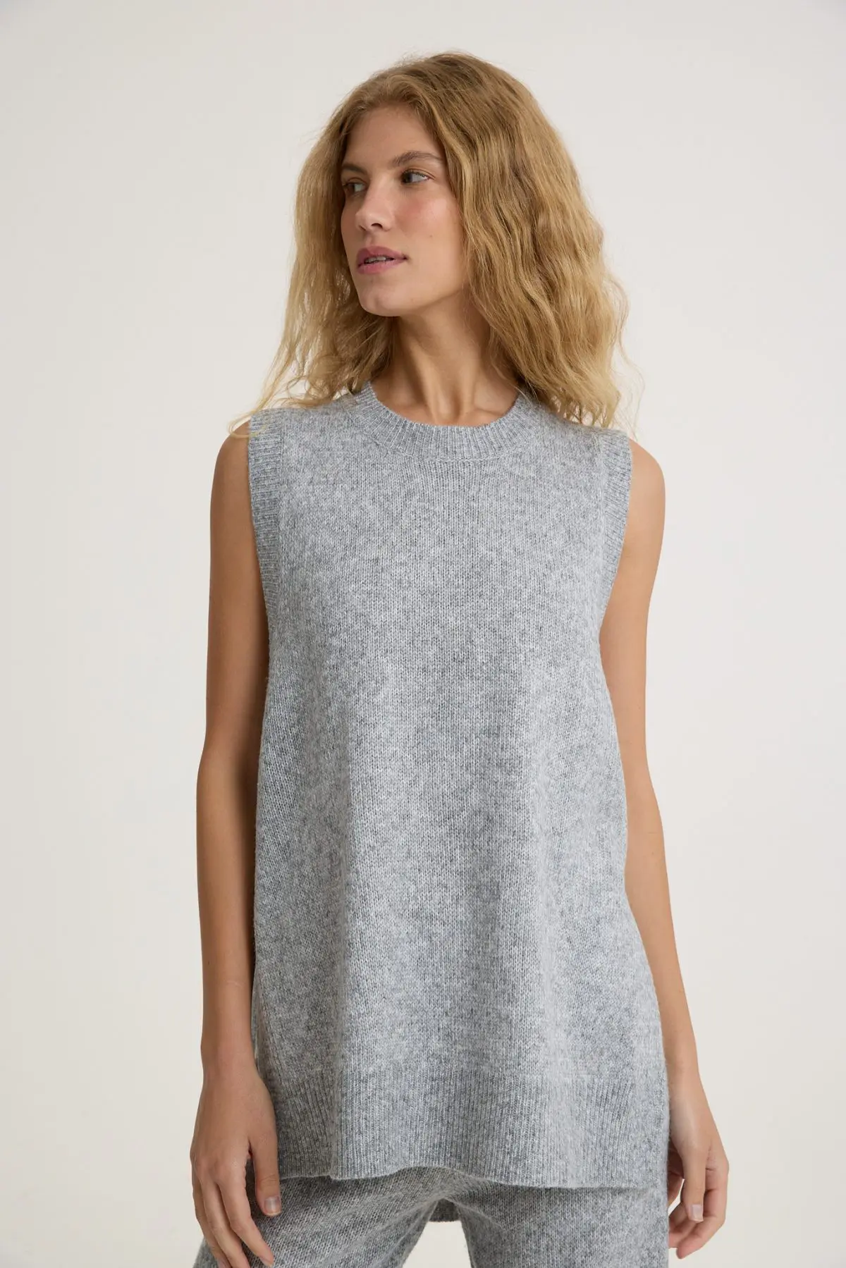 ⁦אפודה סריג⁩ – תמונה ⁦4⁩