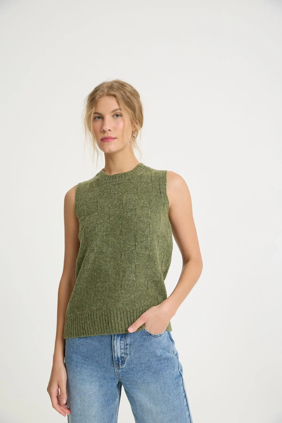 ⁦אפודה סריג⁩ – תמונה ⁦2⁩