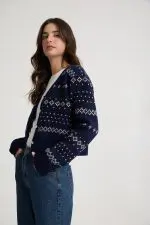 ⁦קרדיגן סריג עבה⁩ – תמונה ⁦3⁩