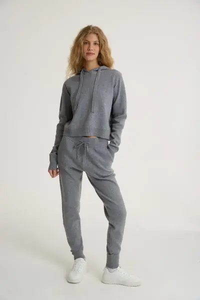 סריג קרופ עם כובע - חלק מסט