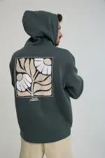 ⁦קפוצ'ון עם הדפס⁩ – תמונה ⁦3⁩