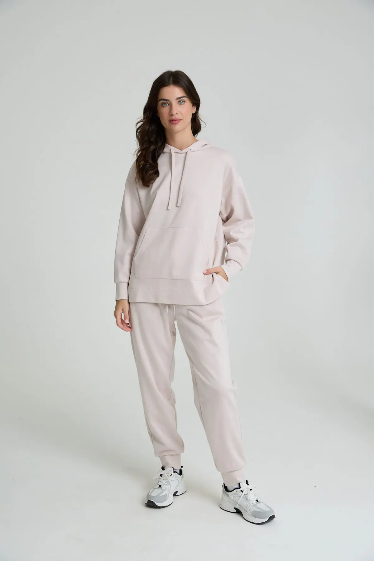 ⁦טופ מודל עם כובע⁩ – תמונה ⁦5⁩