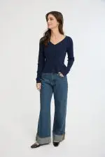 סריג עם כפתורים