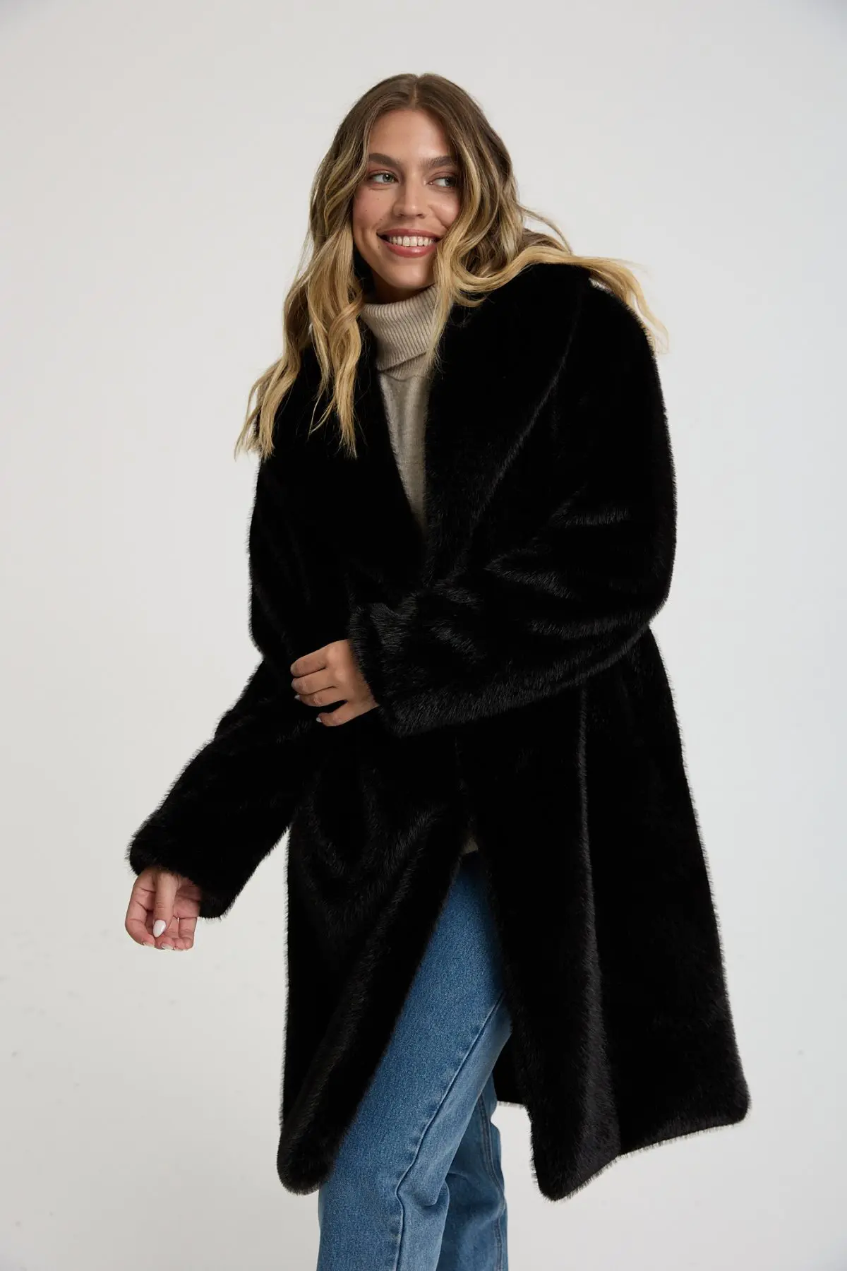 ⁦מעיל פרווה⁩ – תמונה ⁦4⁩