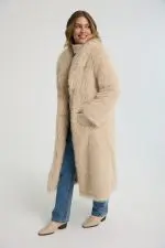 מעיל פרווה ארוך