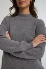 ⁦סריג גולף עם פתחים⁩ – תמונה ⁦3⁩