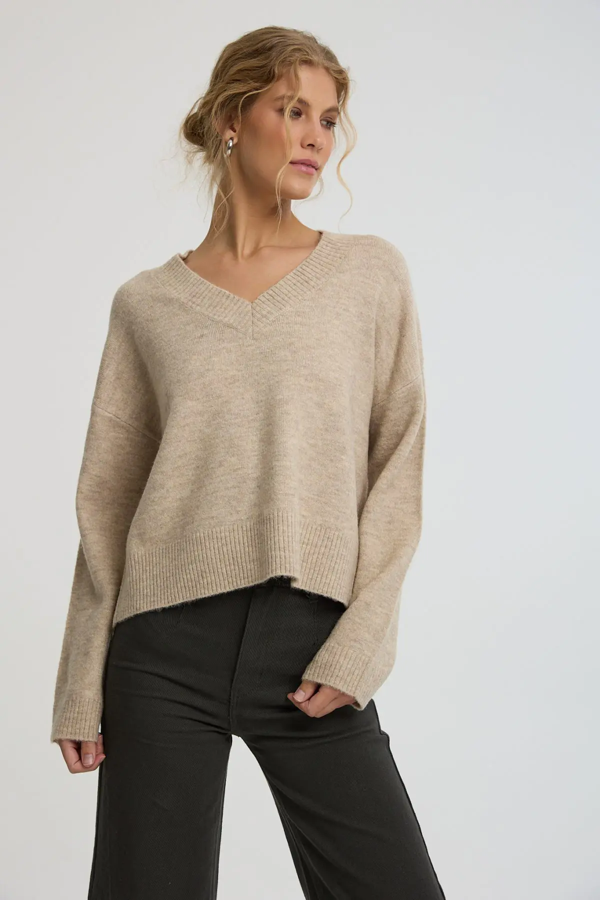 ⁦סריג וי⁩ – תמונה ⁦2⁩