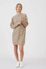 ⁦שמלת מיני OverSize⁩ – תמונה ⁦3⁩