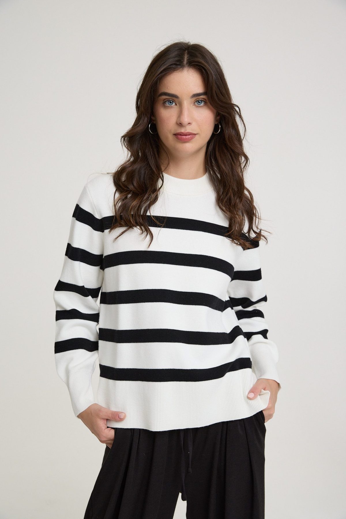 ⁦סריג פסים⁩ – תמונה ⁦2⁩