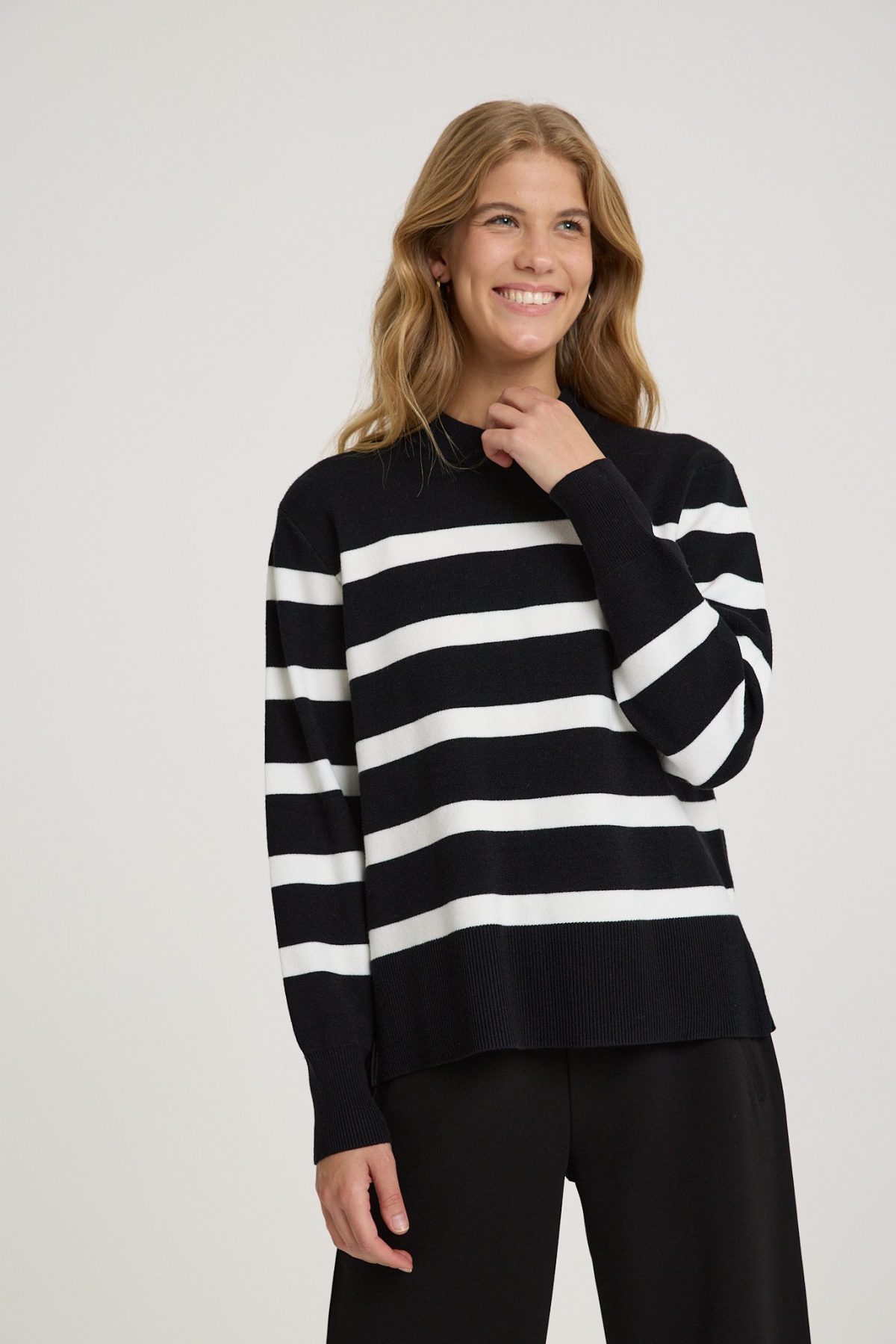 ⁦סריג פסים⁩ – תמונה ⁦4⁩