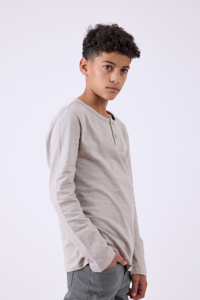 ח. ארוכה עם חצי כפתרה