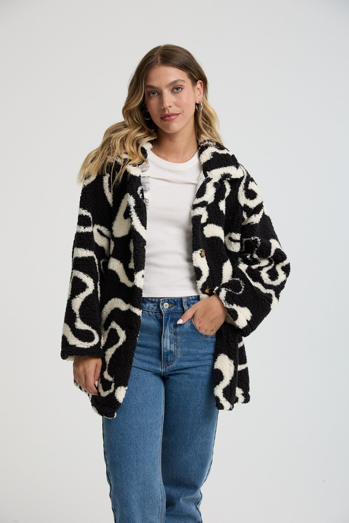 ⁦ג'קט אפרוח מודפס⁩ – תמונה ⁦6⁩