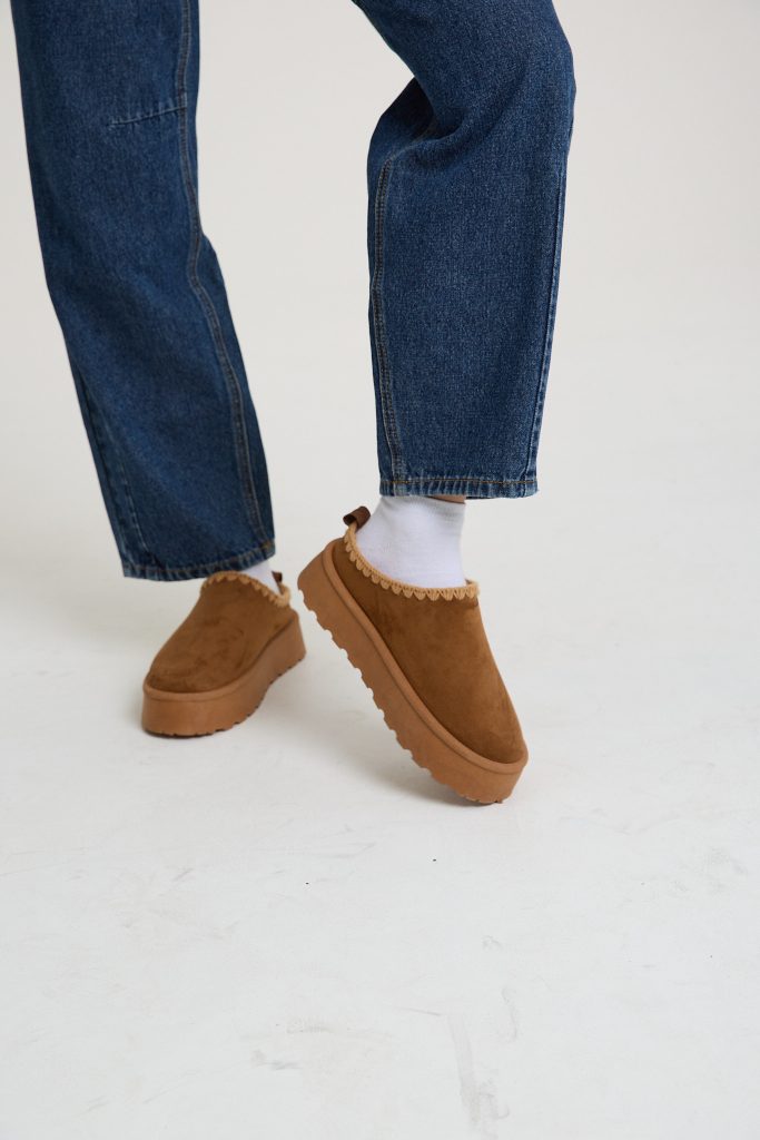 כפכף סוויד עם רקמה נשים