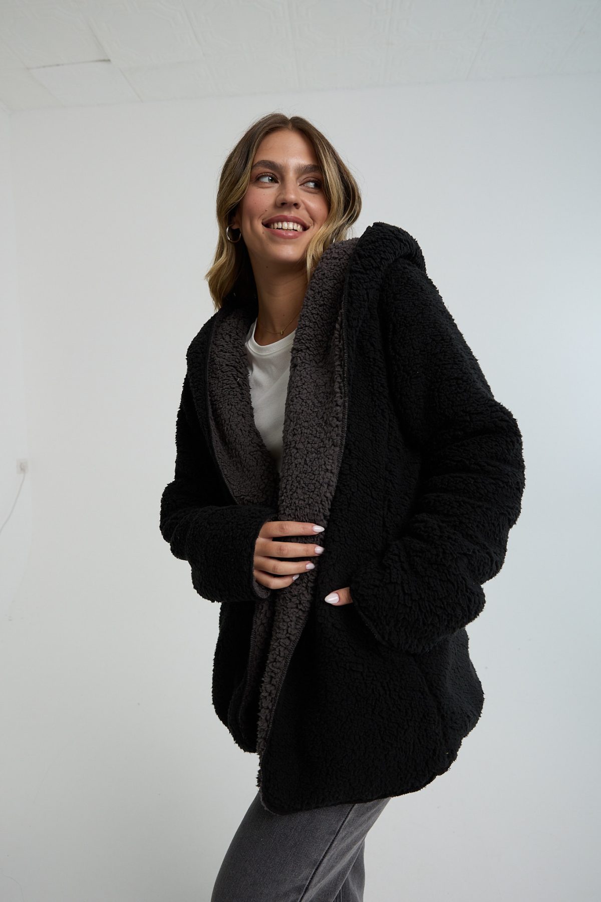 ⁦קרדיגן פרווה⁩ – תמונה ⁦4⁩