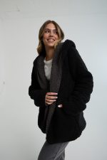 ⁦קרדיגן פרווה⁩ – תמונה ⁦4⁩