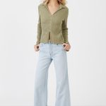 חולצה ארוכה סרוגה מכופתרת