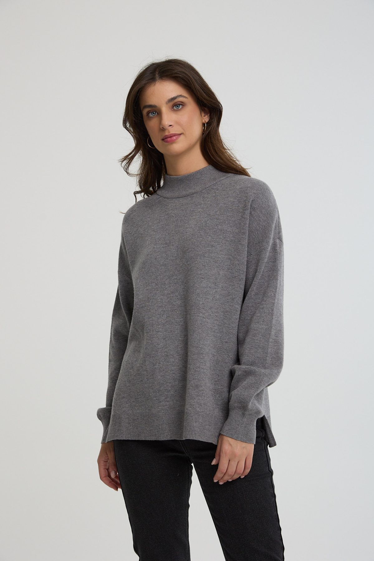 ⁦סריג גולף עם פתחים⁩ – תמונה ⁦2⁩