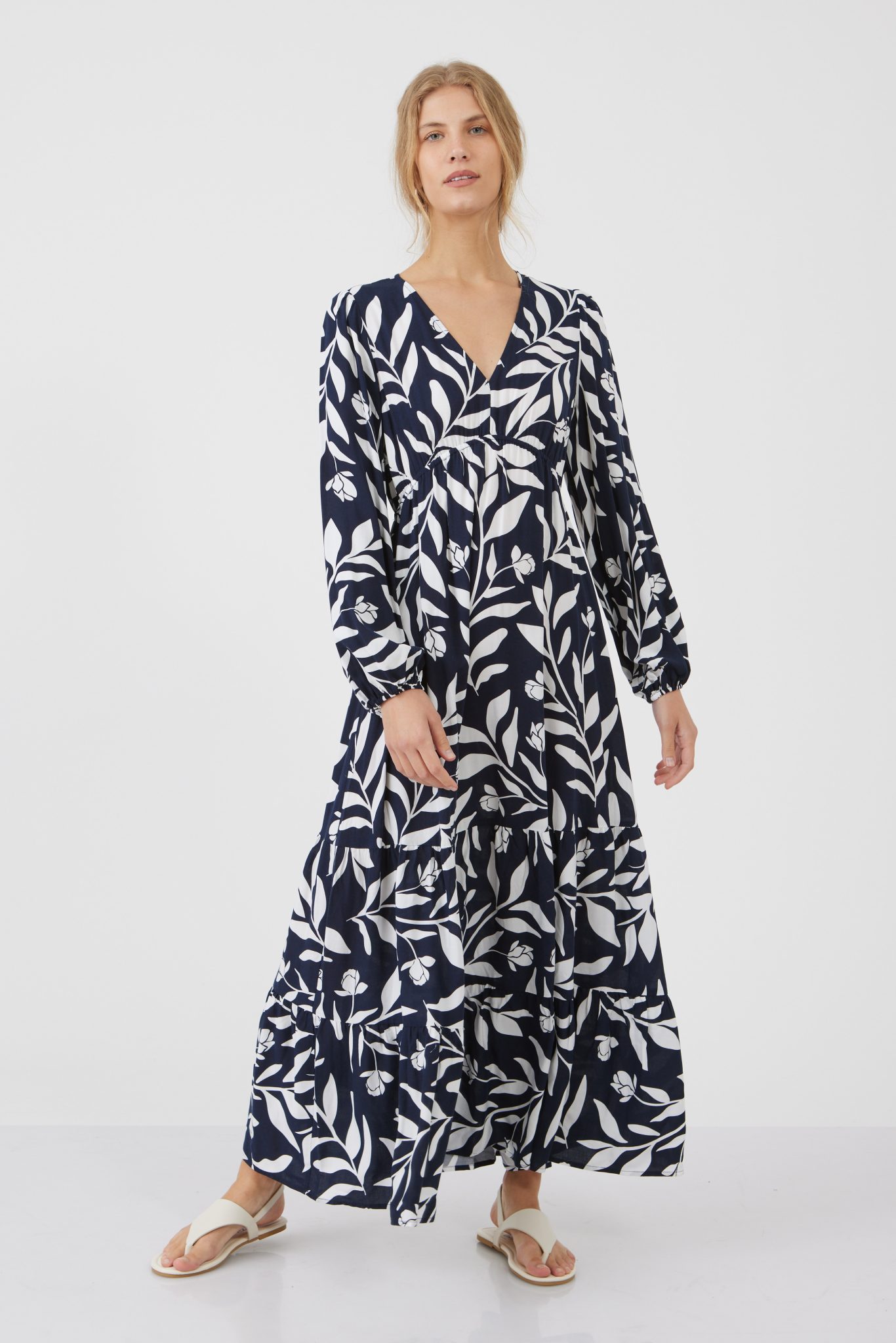 שמלה ארוגה מקסי שמלה ארוגה מקסי