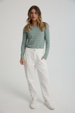 ג'ינס עם גומי