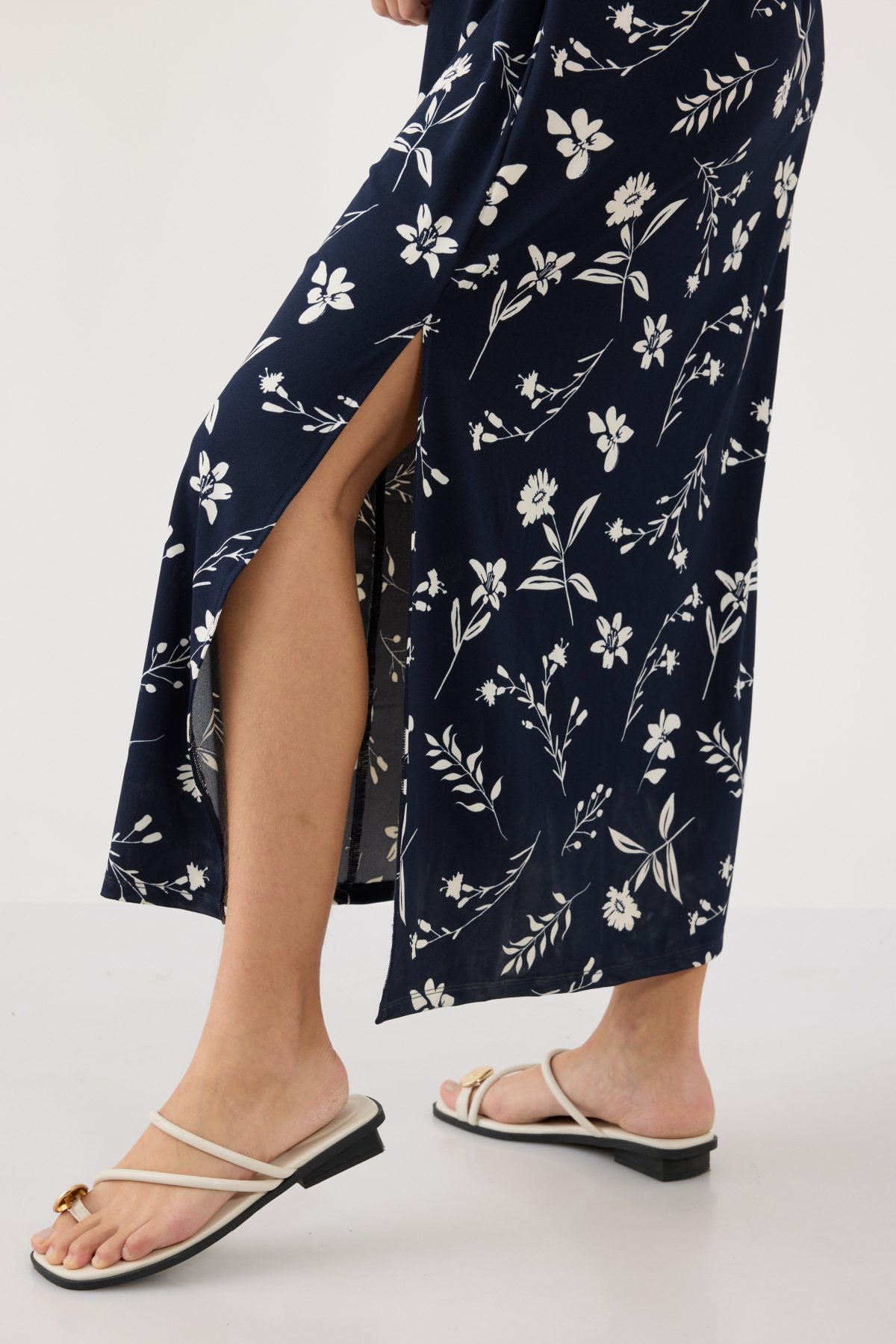 ⁦שמלה סרוגה מקסי⁩ – תמונה ⁦5⁩