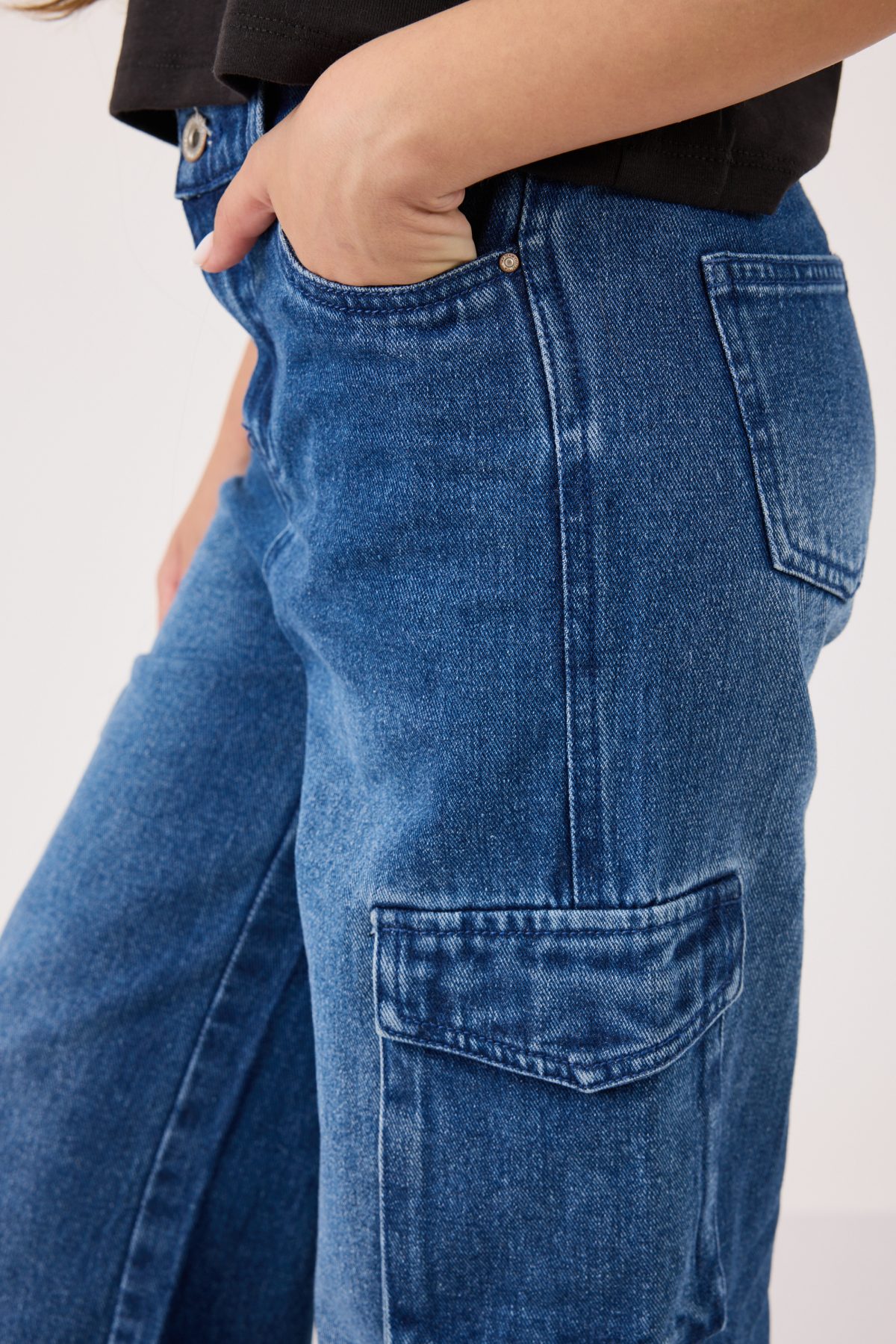 ⁦ג'ינס קרגו רחב⁩ – תמונה ⁦4⁩