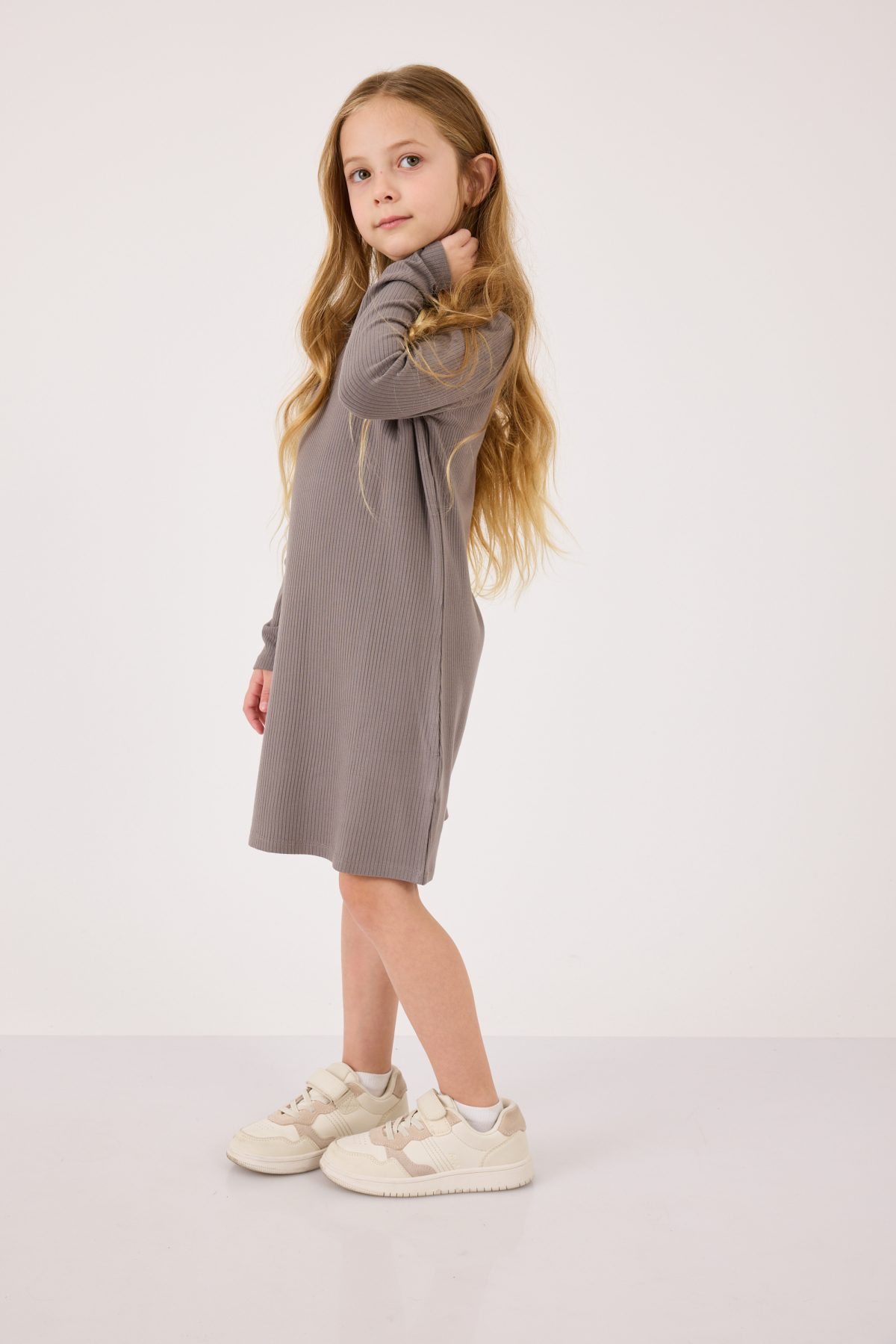 ⁦שמלת ריב⁩ – תמונה ⁦2⁩