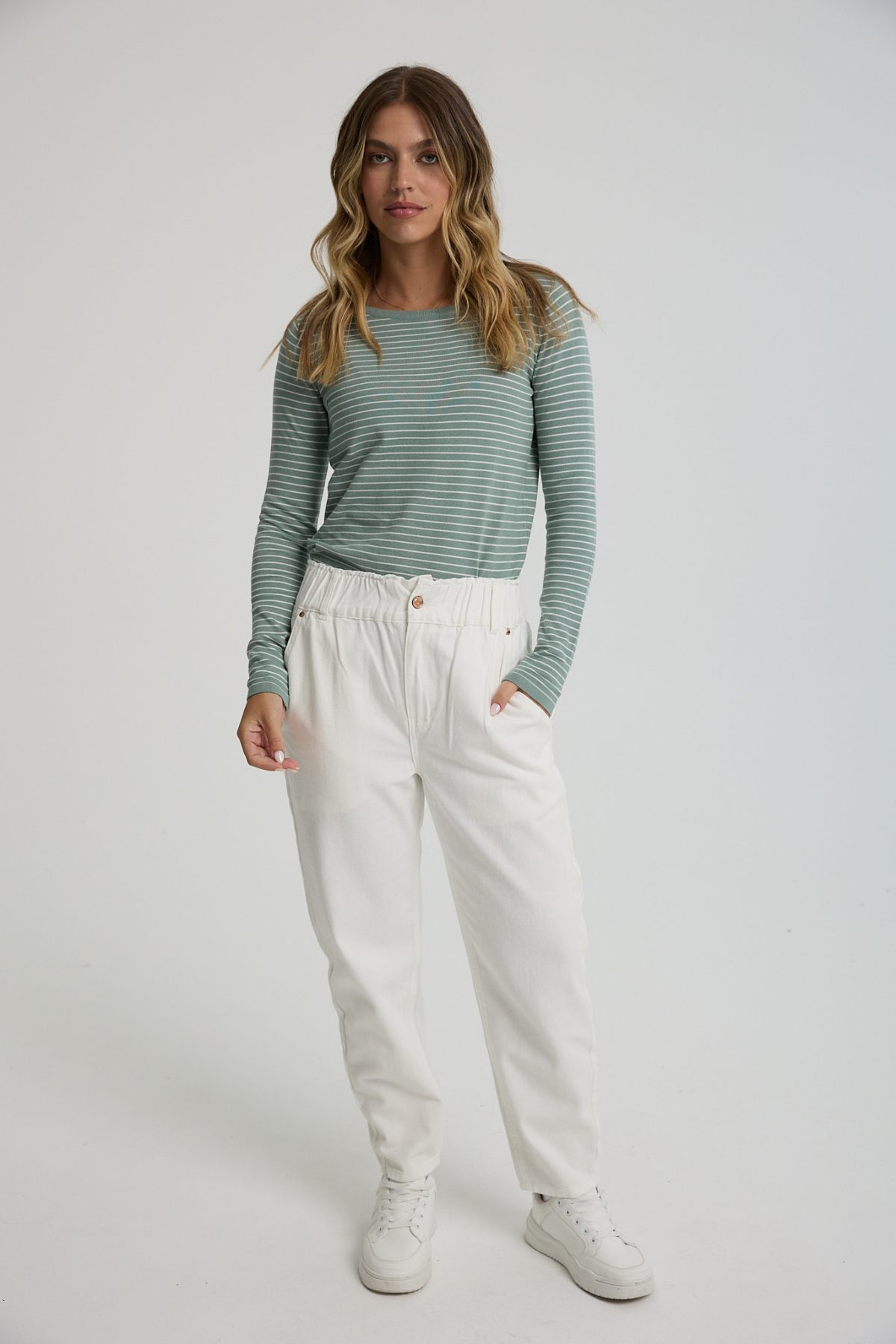 ⁦ג'ינס עם גומי⁩ – תמונה ⁦6⁩