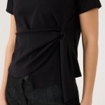 ח. עם קשירה בצד