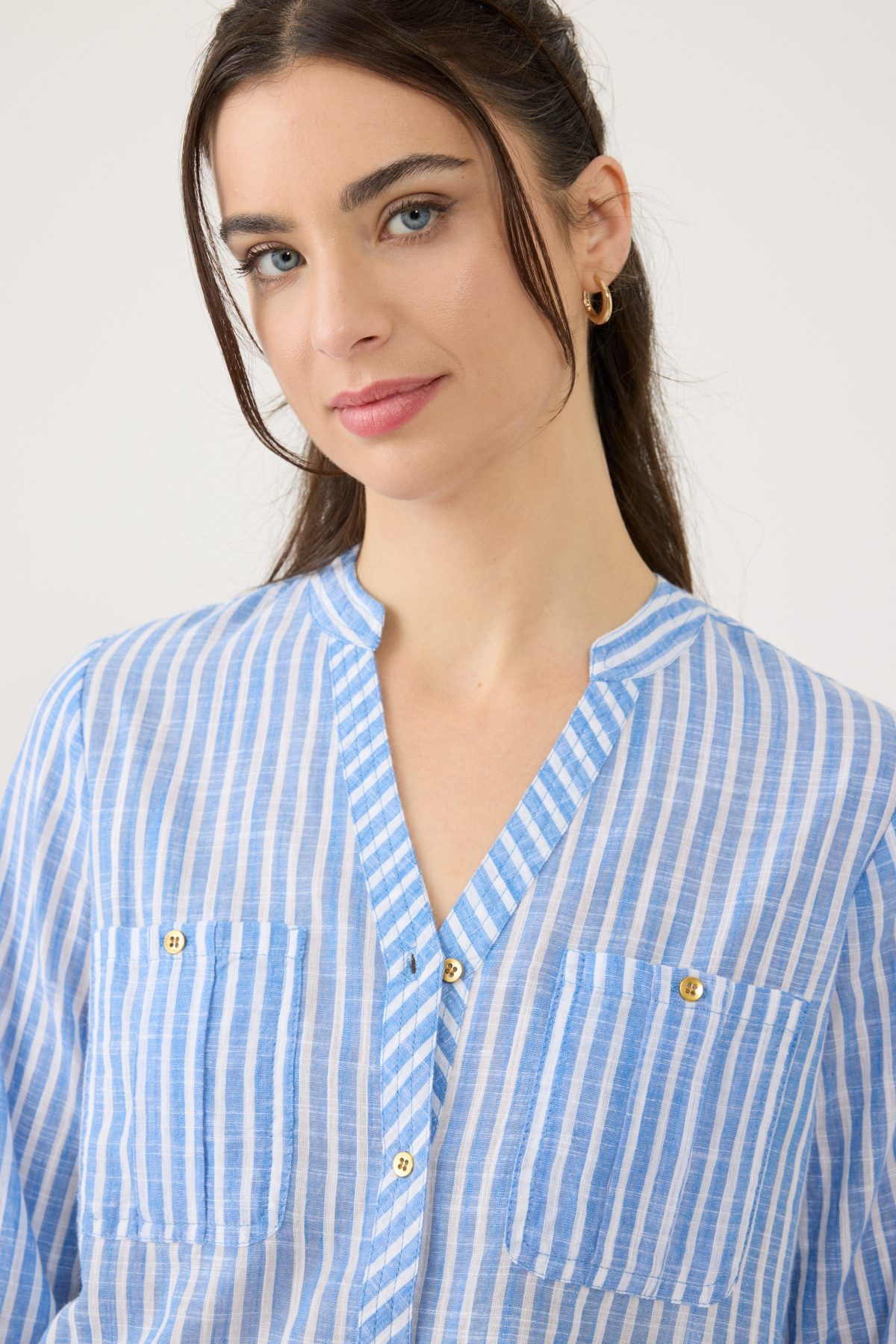 ⁦ח. מכופתרת ג'ינס⁩ – תמונה ⁦4⁩