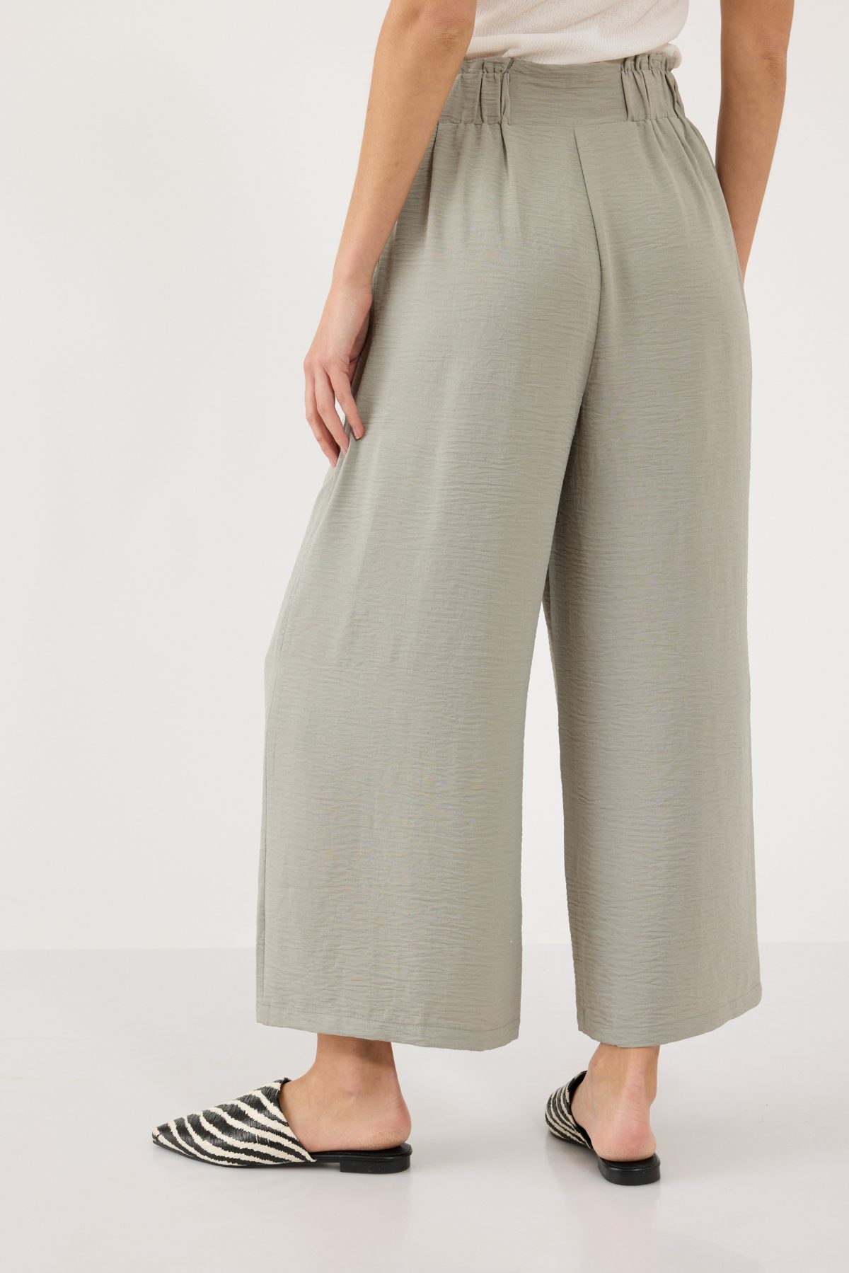 ⁦מכנסיים רחבים⁩ – תמונה ⁦2⁩