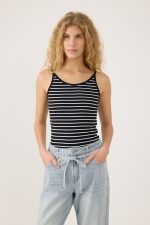 ⁦ג'ינס רחב⁩ – תמונה ⁦3⁩