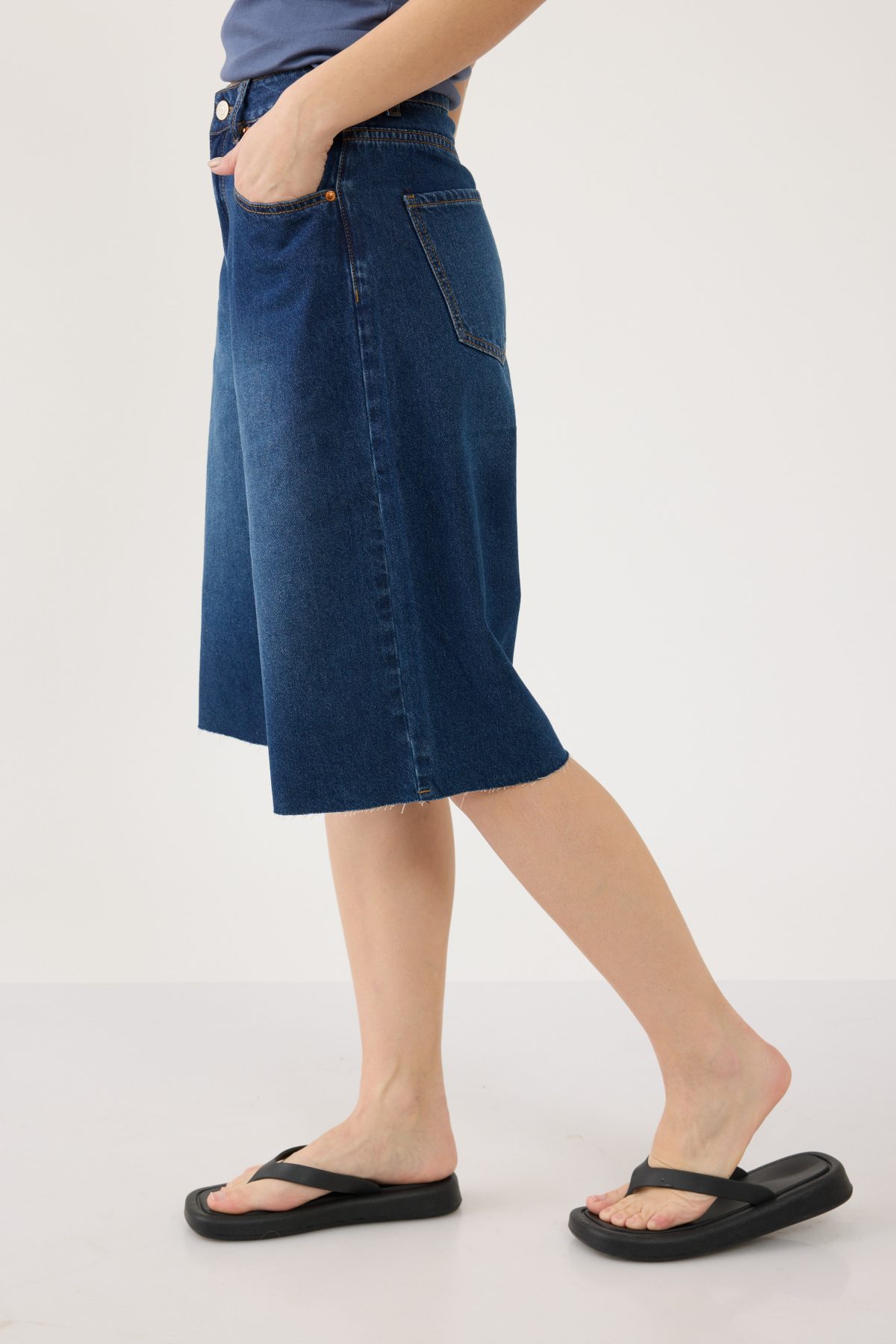 ⁦ברמודה ג'ינס⁩ – תמונה ⁦4⁩