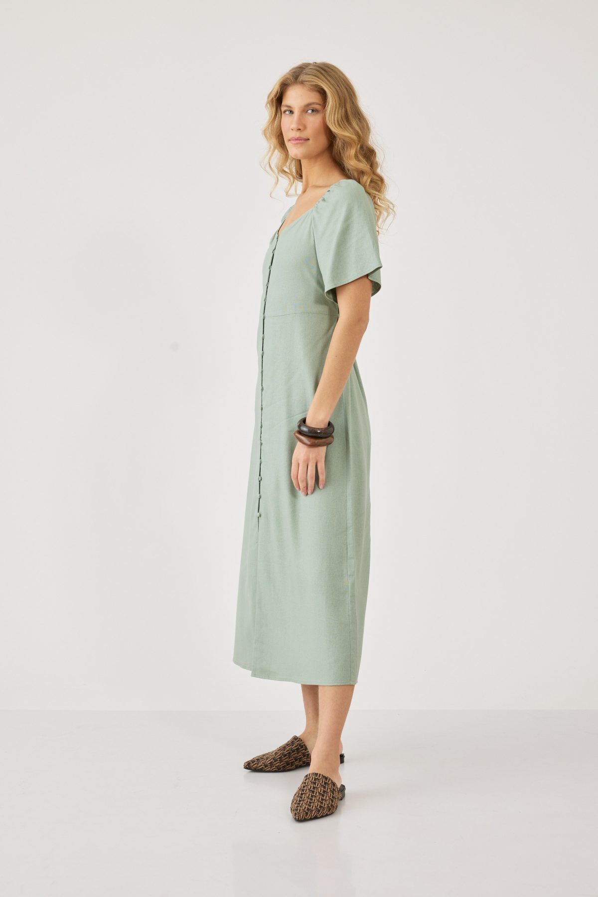 ⁦שמלה עם כפתרה⁩ – תמונה ⁦3⁩