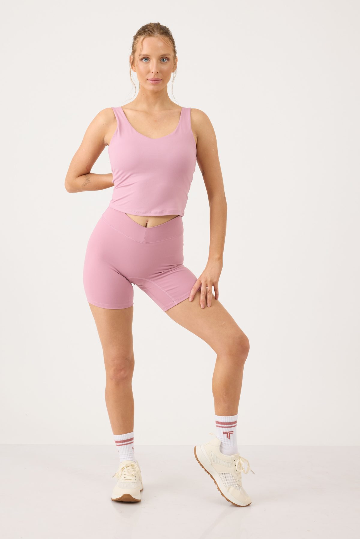 ⁦גופיית אקטיב עם בטנה⁩ – תמונה ⁦5⁩