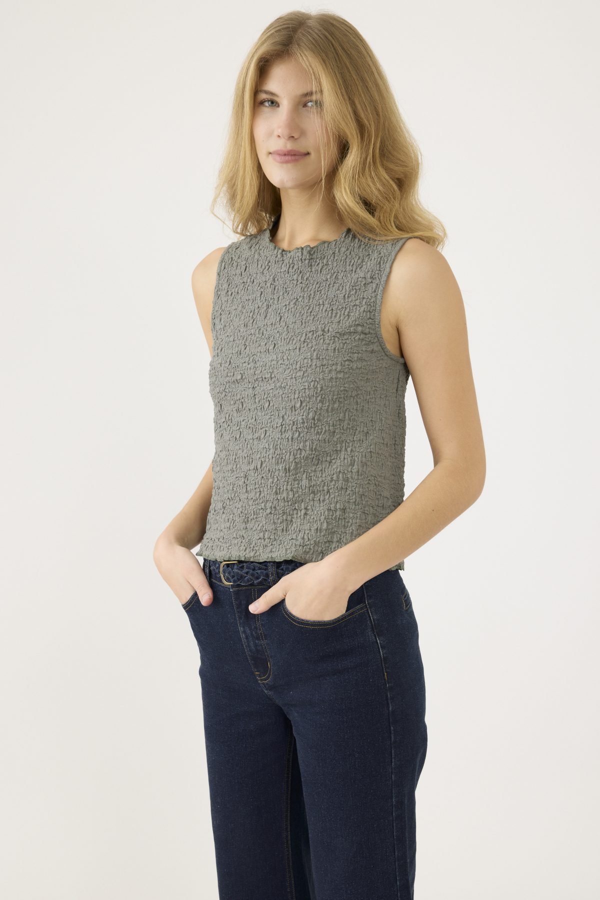 ⁦טופ⁩ – תמונה ⁦2⁩