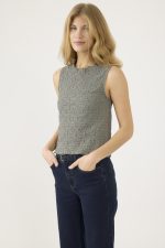 ⁦טופ⁩ – תמונה ⁦2⁩