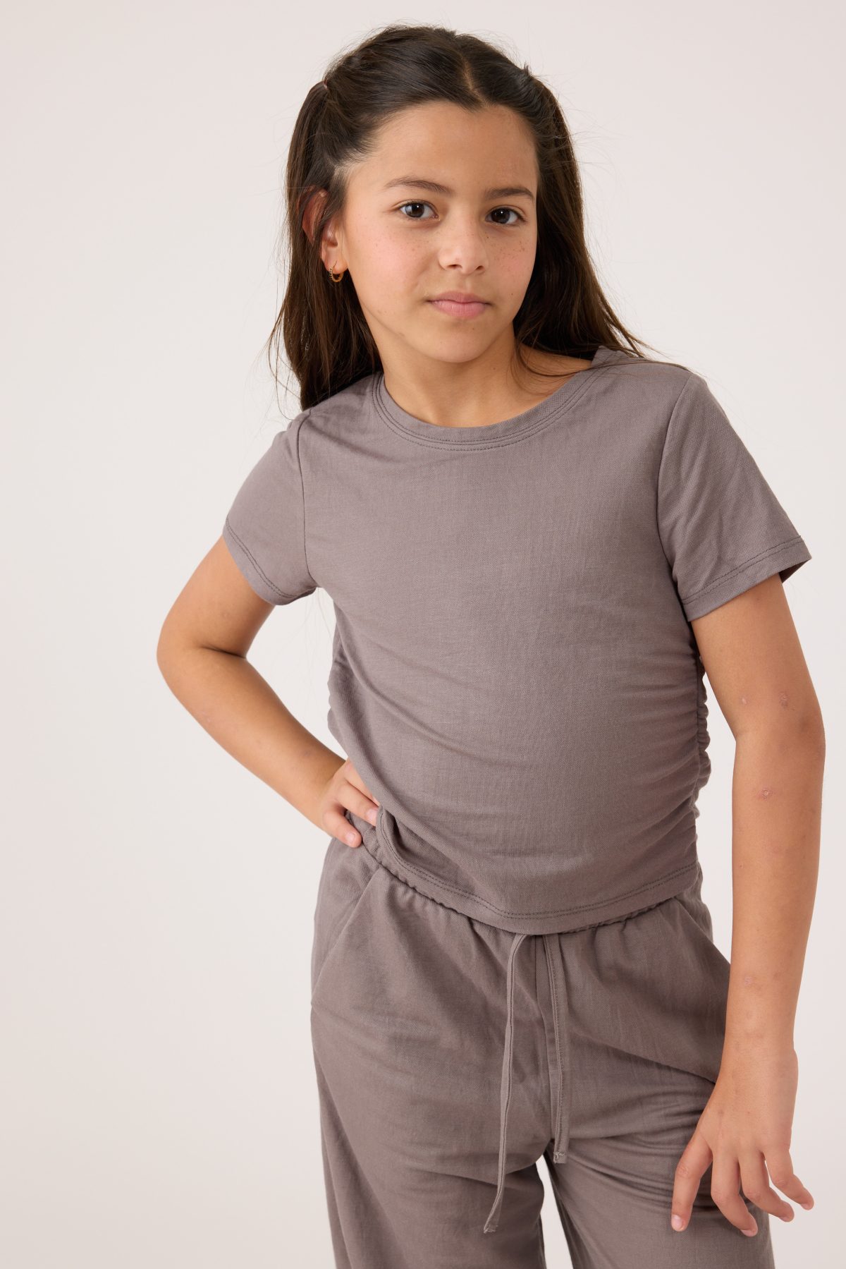 ⁦טופ עם כיווצים⁩ – תמונה ⁦2⁩