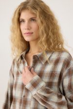 ⁦מכופתרת משבצות⁩ – תמונה ⁦8⁩