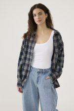 ⁦מכופתרת משבצות⁩ – תמונה ⁦4⁩