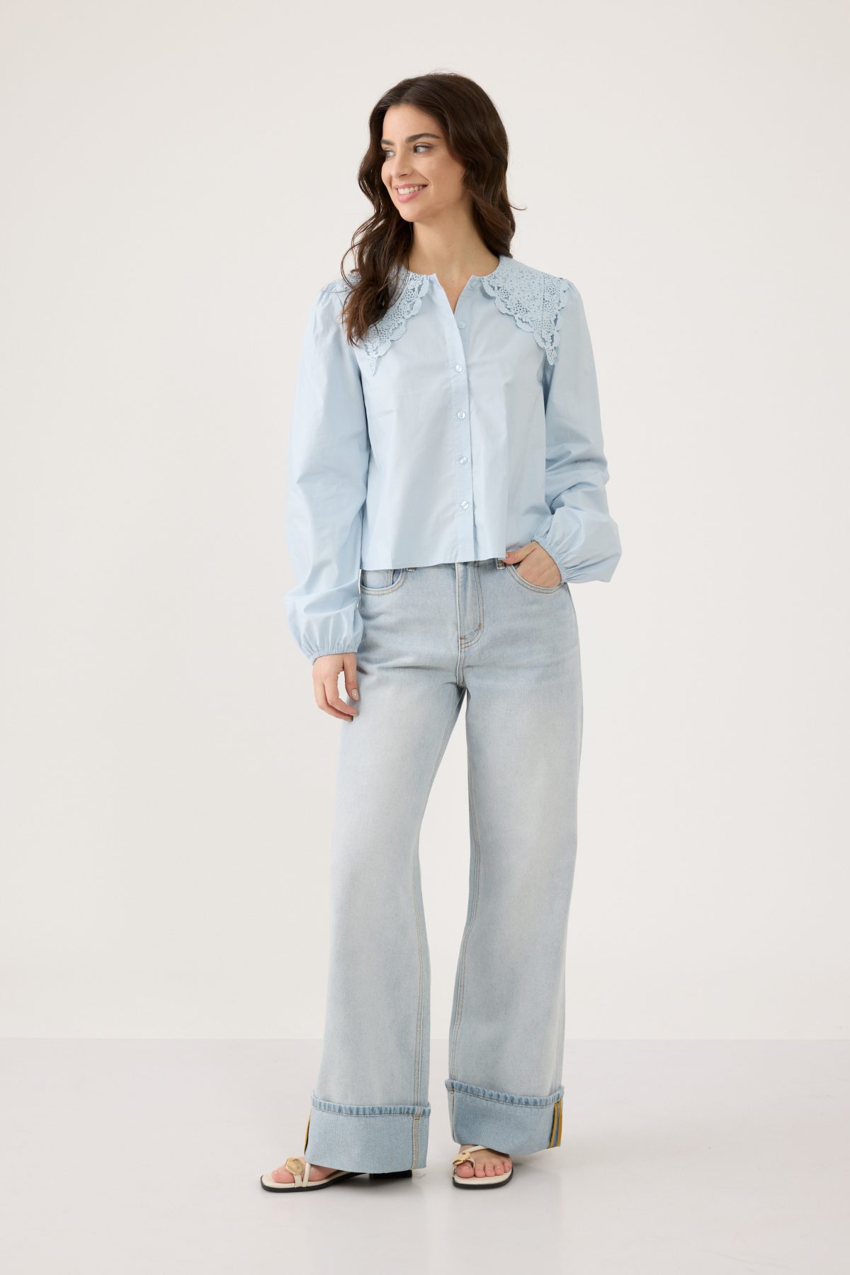 ⁦מכופתרת ארוגה עם תחרה⁩ – תמונה ⁦6⁩