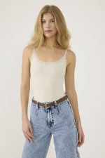 ⁦בגד גוף עם תחרה⁩ – תמונה ⁦4⁩