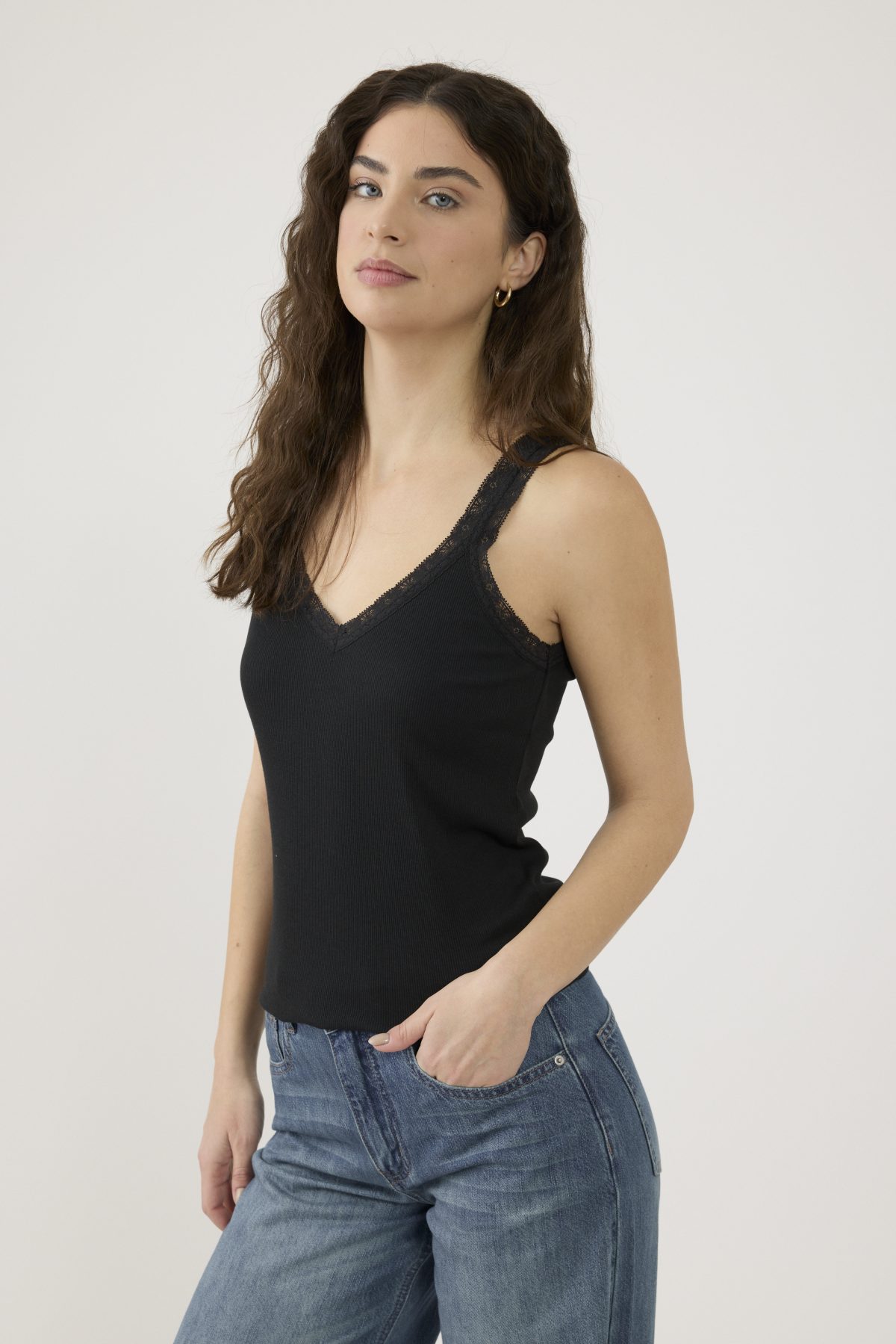 ⁦גופיית ריב עם תחרה⁩ – תמונה ⁦5⁩